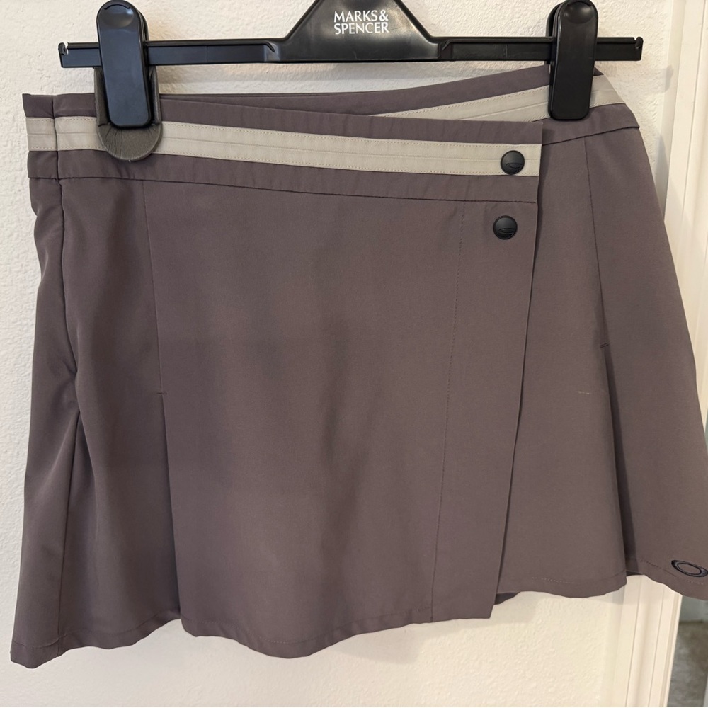 Oakley Gray Skort